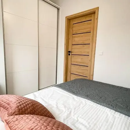 New One Bedroom With Balcony Apartament *