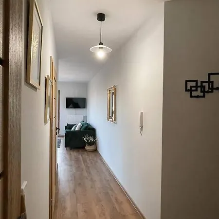 New One Bedroom With Balcony Appartement Cracovie